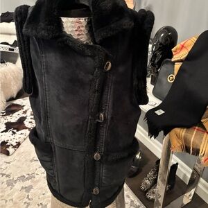 Women's vintage 1980s Di Capra genuine, suede dressing, rich black vest small